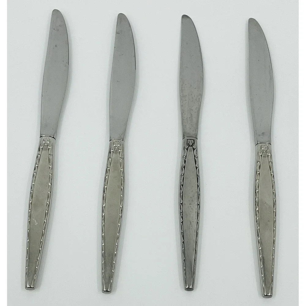 Oneida Community Venetia Stainless 4 Dinner Knives Burnished and Glossy Flatware